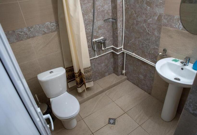 پانسیون Guest House Leader