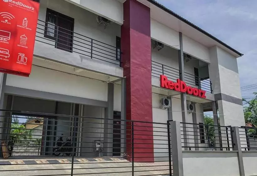 ペンション Reddoorz Syariah Near Universitas Syiah Kuala Aceh