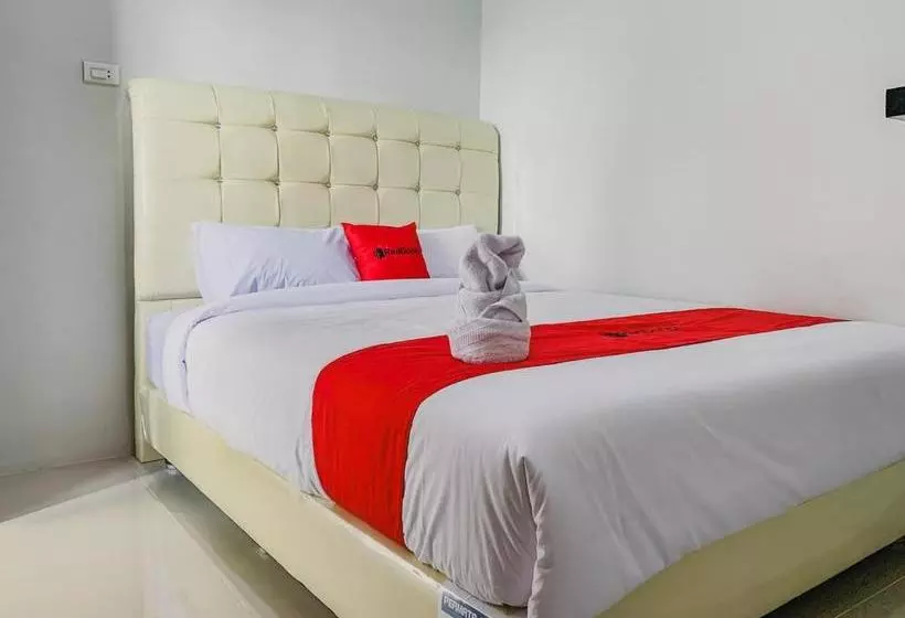 ペンション Reddoorz Syariah Near Universitas Syiah Kuala Aceh