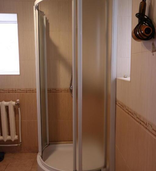 Pensjonat Tezh Ler у тани