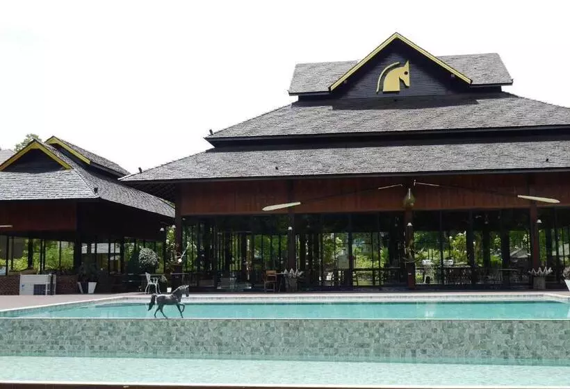 Phumontra Resort Nakhon Nayok