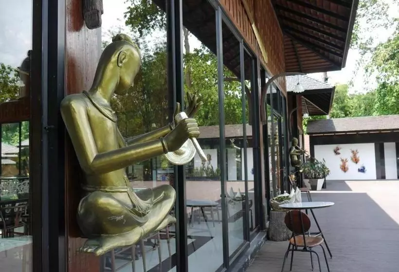 Phumontra Resort Nakhon Nayok