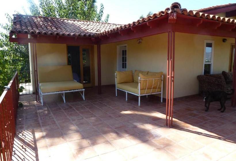 הוסטל Clos Benoit, A Vineyard Inn