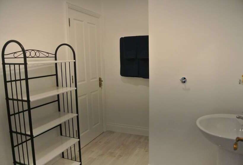 ベッドアンドブレックファースト Sligo Bay Lodge