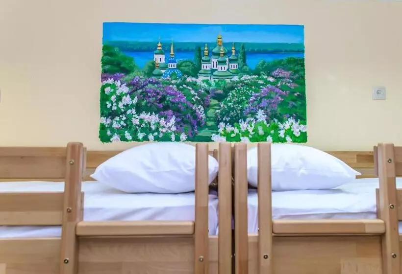 Botanic Globus Hostel