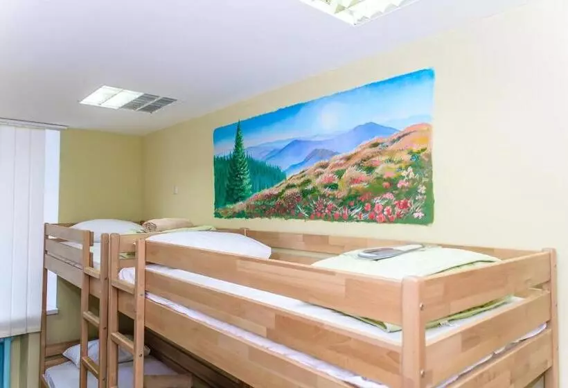 Botanic Globus Hostel