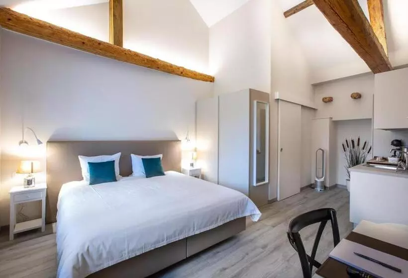 Hotelli Auberge Des Grands Bois