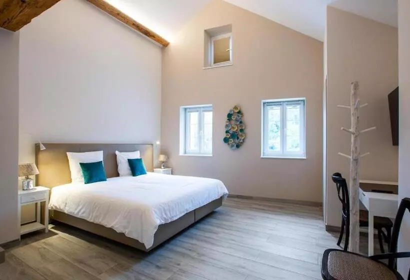 Hotelli Auberge Des Grands Bois