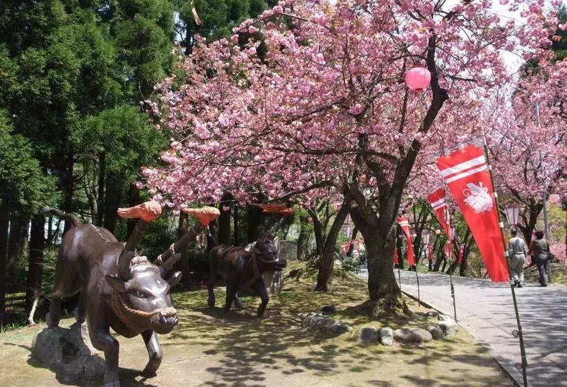 Hotelli Oyabe City Cycling Terminal