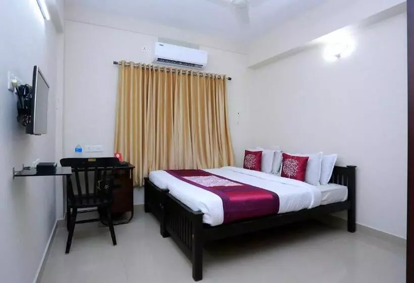Hotelli Oyo 10220 Infopark
