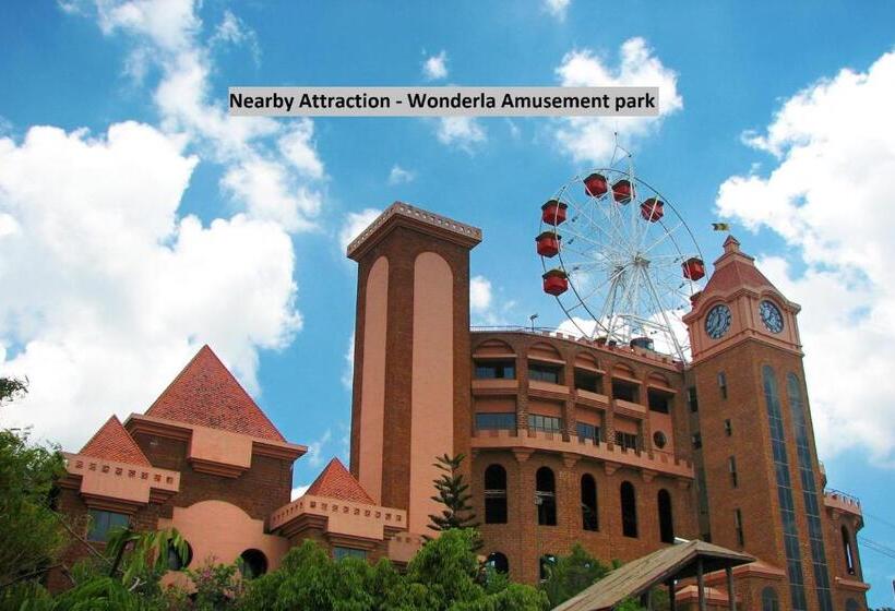 בית מלון כפרי Oyo 10220 Infopark