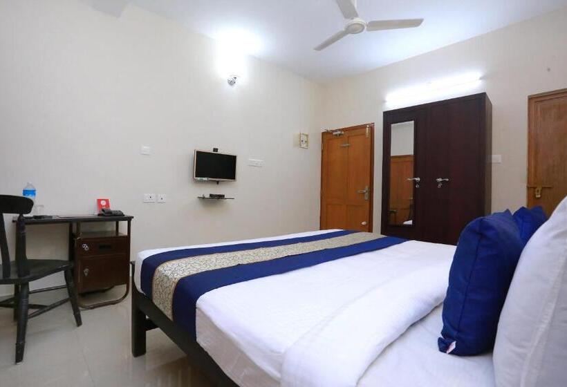 בית מלון כפרי Oyo 10220 Infopark