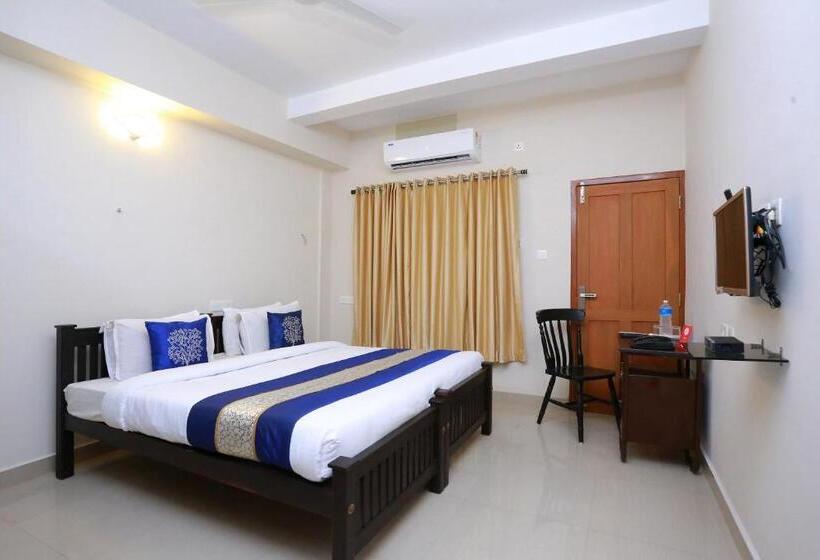 בית מלון כפרי Oyo 10220 Infopark