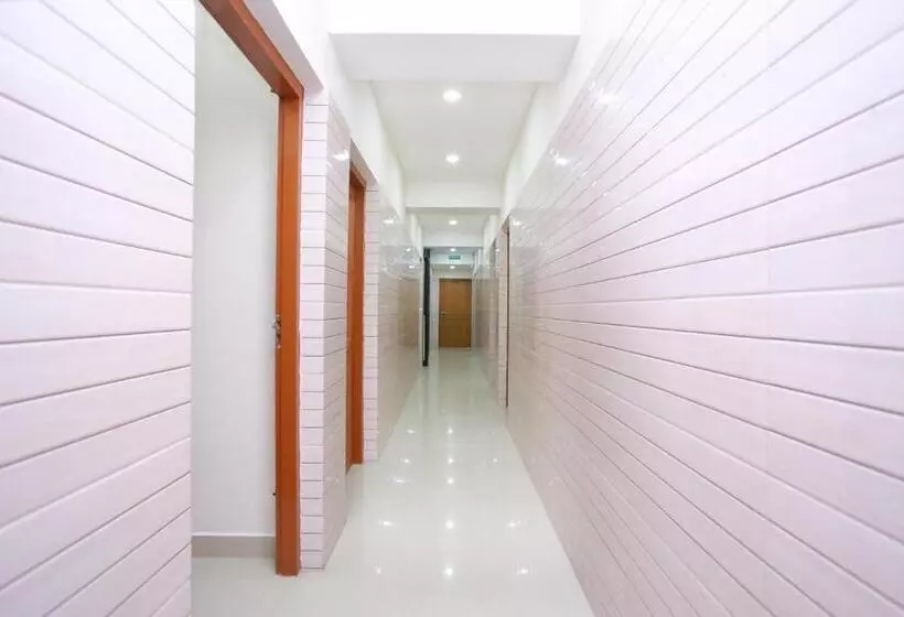 Hotelli Oyo 10220 Infopark