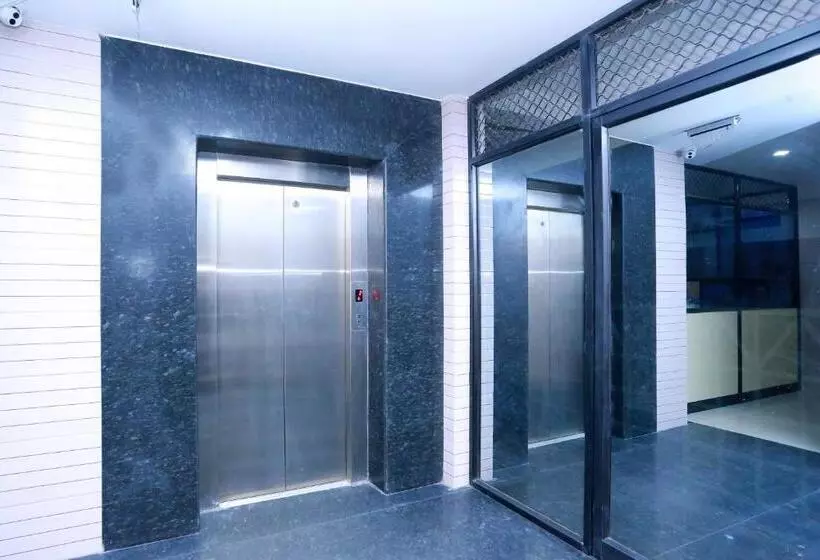 Hotelli Oyo 10220 Infopark