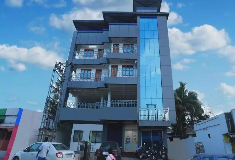 Hotelli Oyo 10220 Infopark