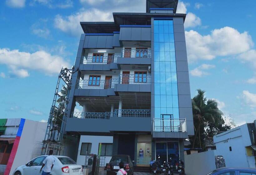 בית מלון כפרי Oyo 10220 Infopark