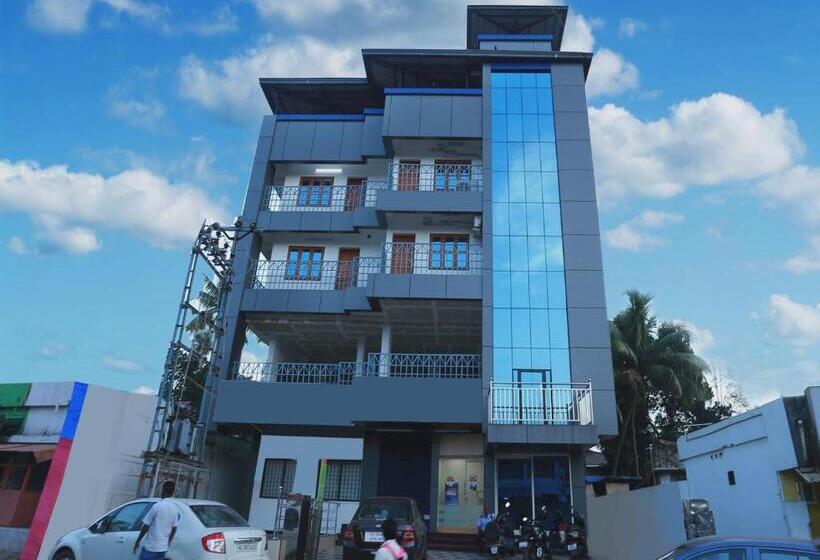 בית מלון כפרי Oyo 10220 Infopark