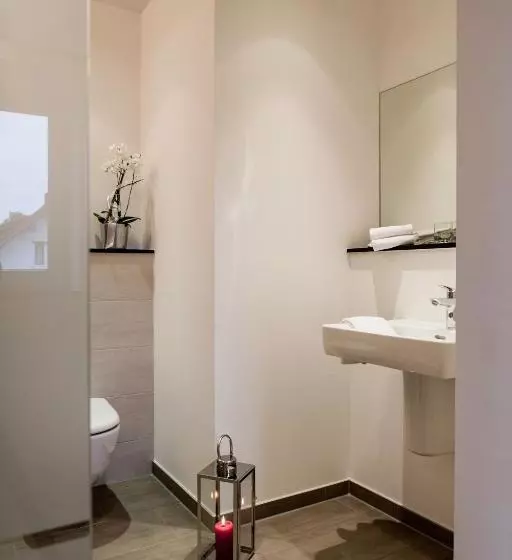 Hotelli Wirtshaus Am Schloss