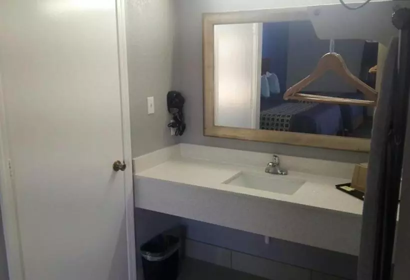 Motelli Paris Inn And Suites