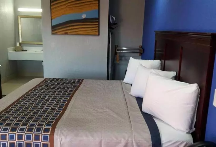 Motelli Paris Inn And Suites