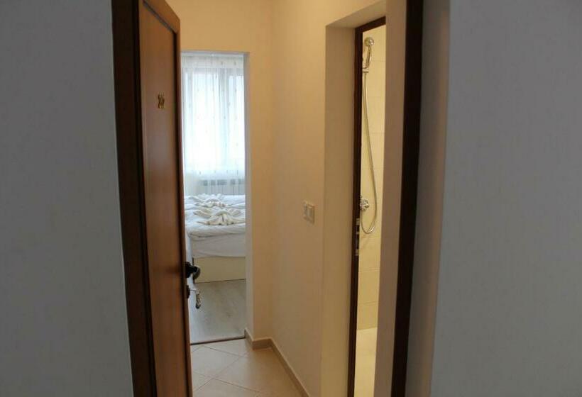 פנסיון къща за гости мишурови