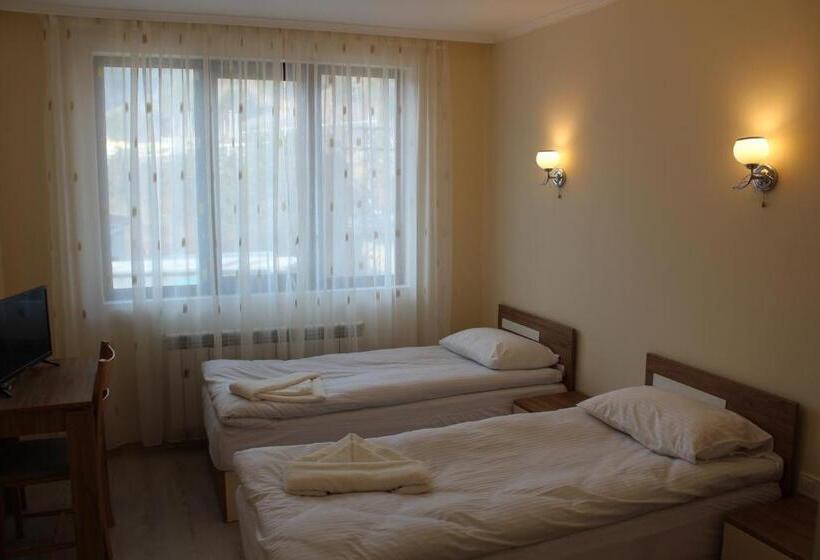 פנסיון къща за гости мишурови