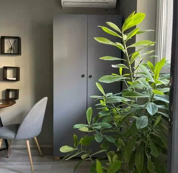 Majatalo Robert Local Social Motel