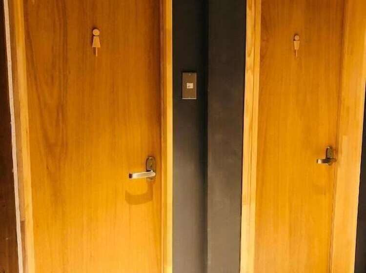 Pensió Cobaco Work&camp