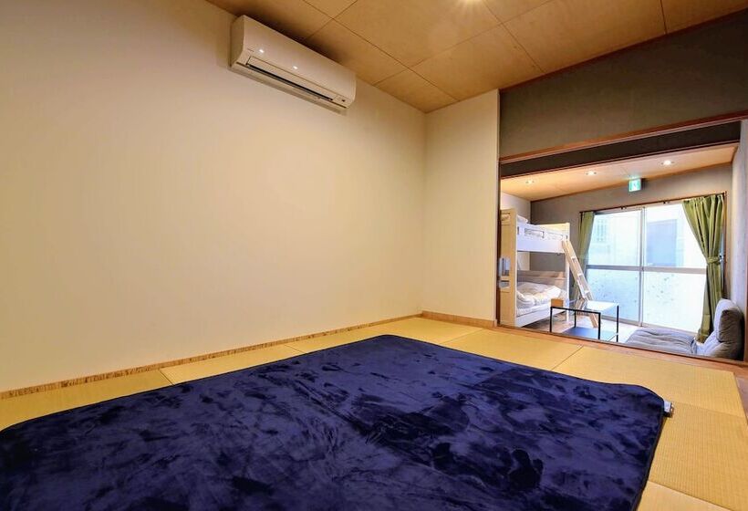 Pensió Cobaco Work&camp