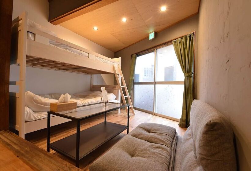 Pensió Cobaco Work&camp