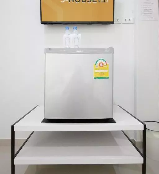 Majatalo Shouse  Surin