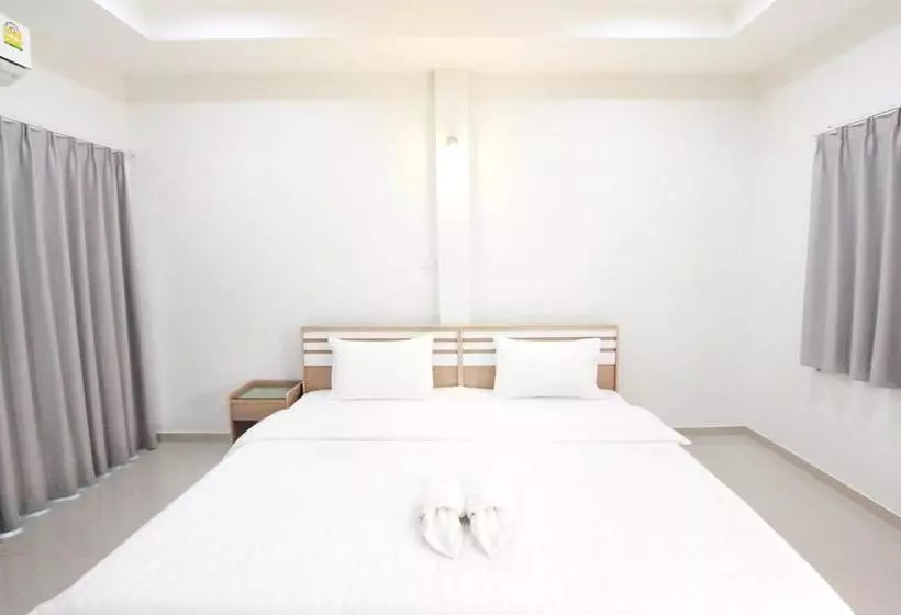 Majatalo Shouse  Surin