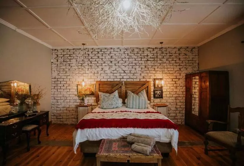 Majatalo Three Birds Country House