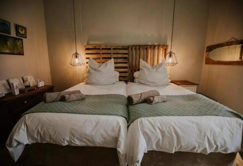 Majatalo Three Birds Country House