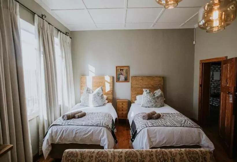 Majatalo Three Birds Country House