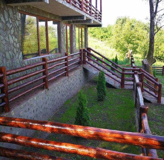 Pensiunea La Maria Lu  Sandoiu