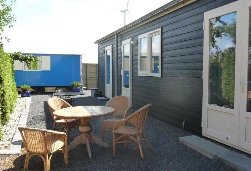 B&b “te Warskip Bij Blokvis”