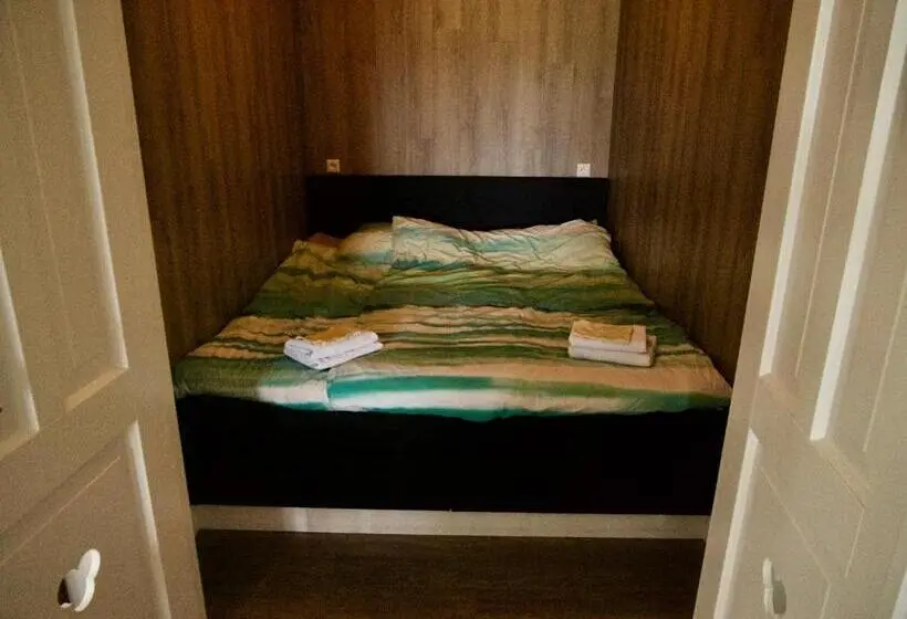 B&b “te Warskip Bij Blokvis”