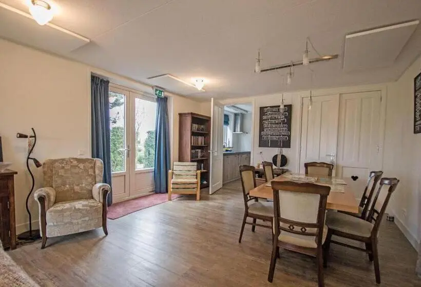 B&b “te Warskip Bij Blokvis”