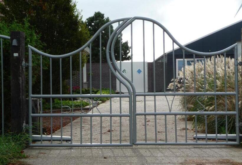 B&b “te Warskip Bij Blokvis”