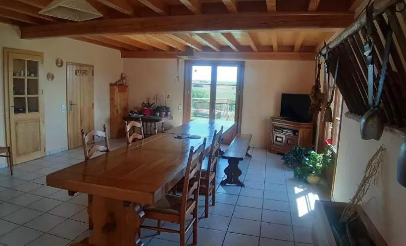 Aamiaismajoitus (B&B) La Ferme Du Bouton D Or