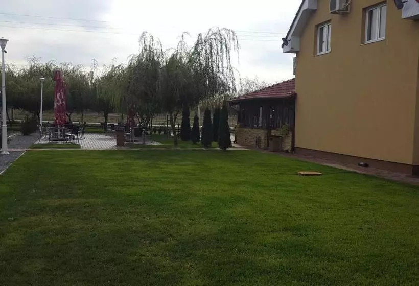 ベッドアンドブレックファースト Royal 60