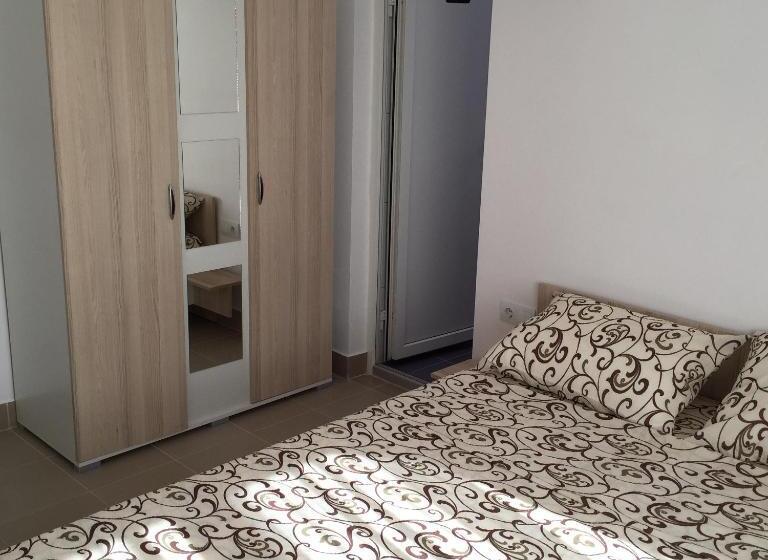 ベッドアンドブレックファースト Royal 60