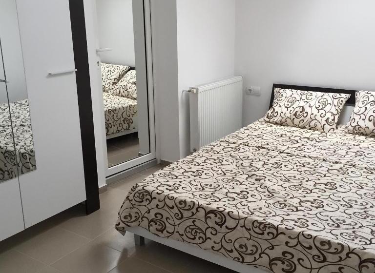 ベッドアンドブレックファースト Royal 60