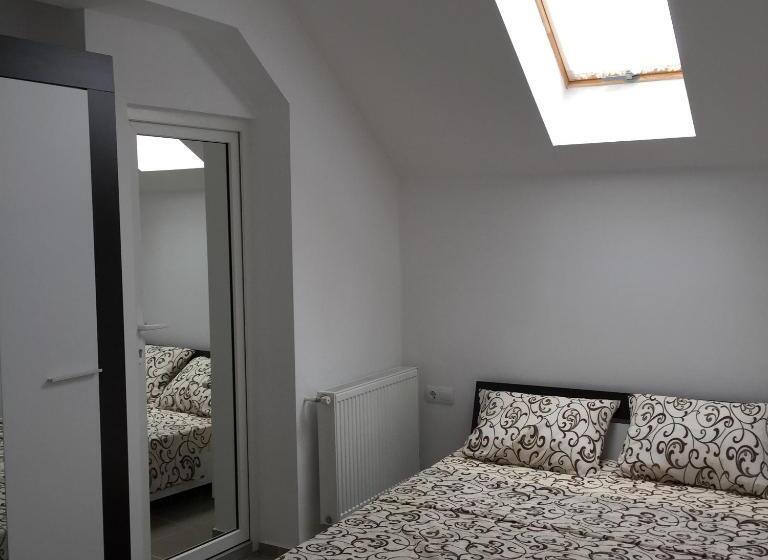 ベッドアンドブレックファースト Royal 60