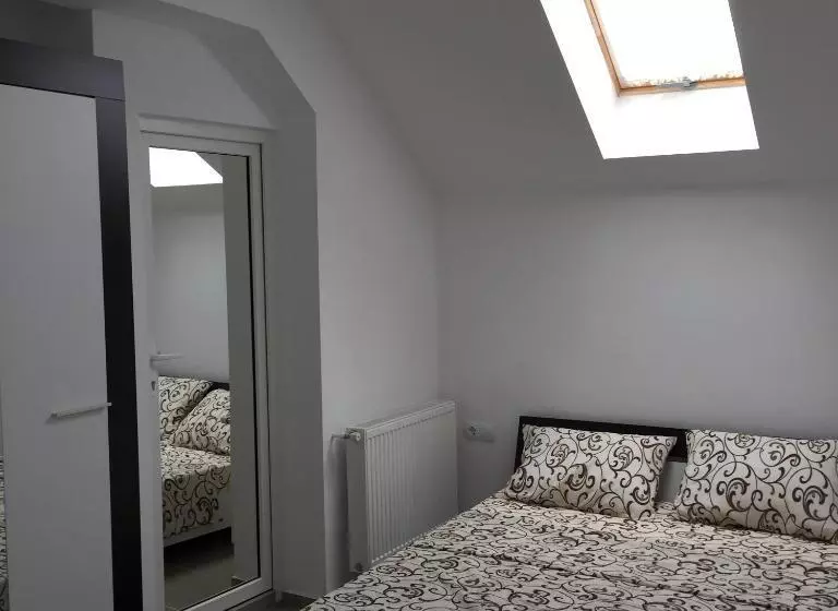 ベッドアンドブレックファースト Royal 60