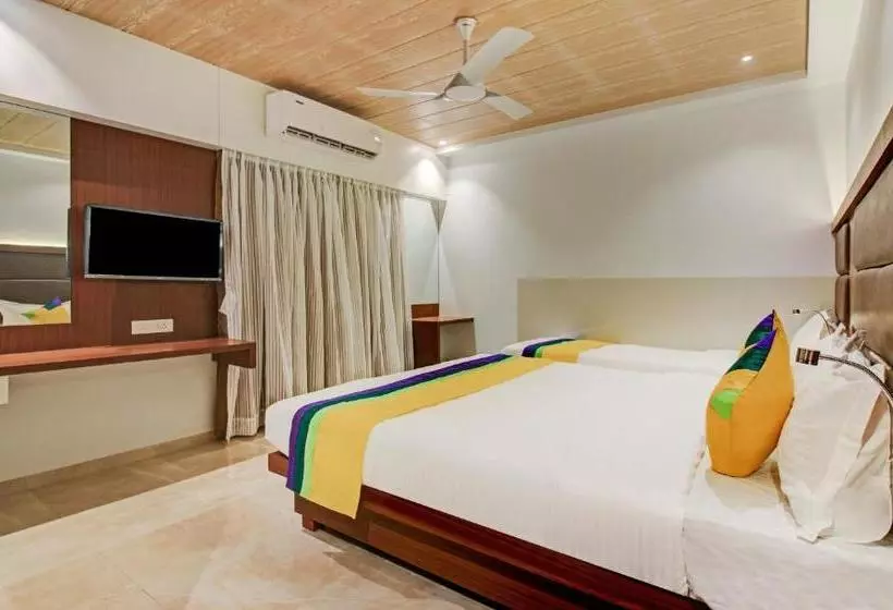 ホテル Aarush Inn
