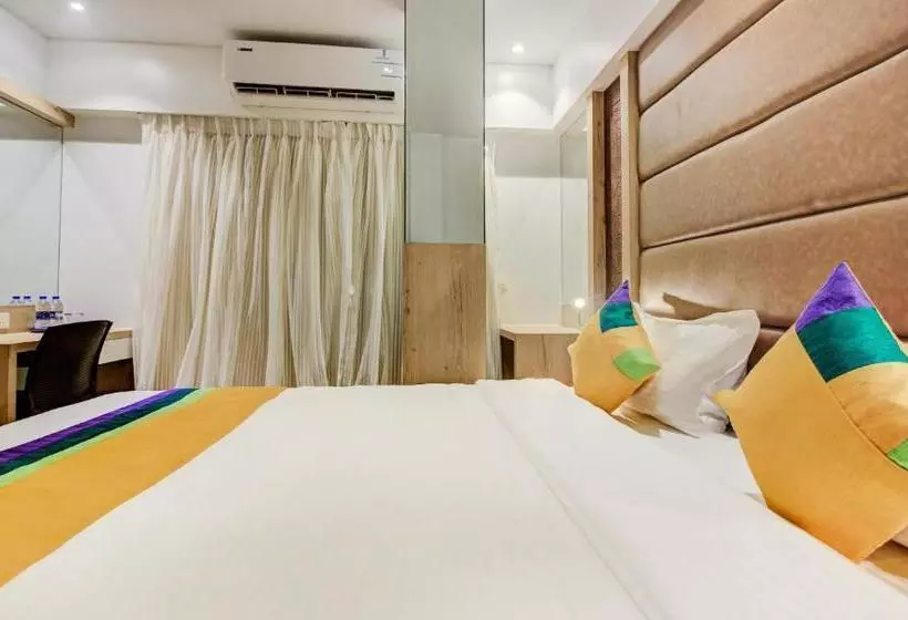 ホテル Aarush Inn