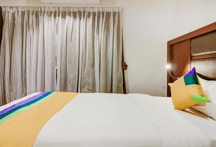 ホテル Aarush Inn